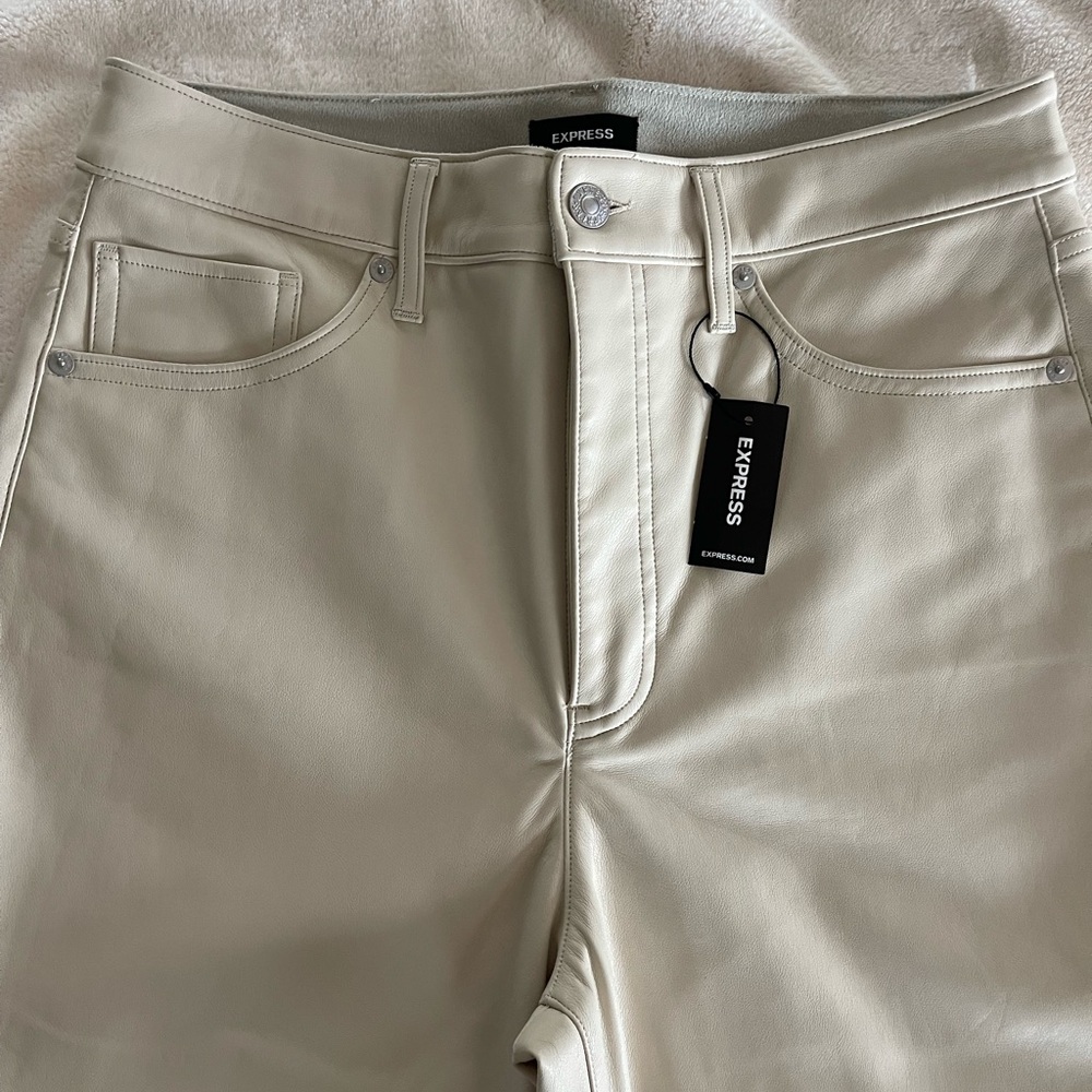 Faux leather high waisted pants size 10 Express brand. New!